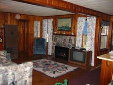 East Tawas Mi Vacation Rental Stoney S Tawas Bay Cottage